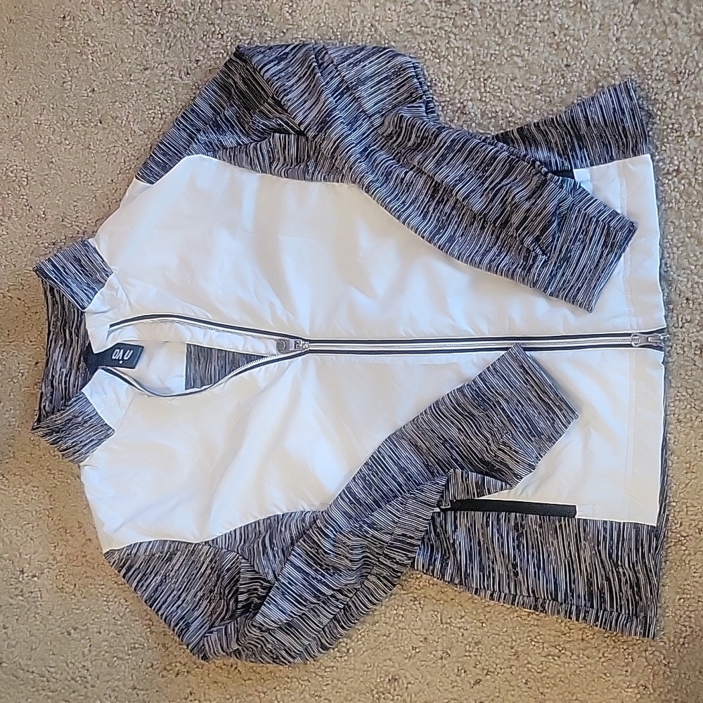 NVO zip.up